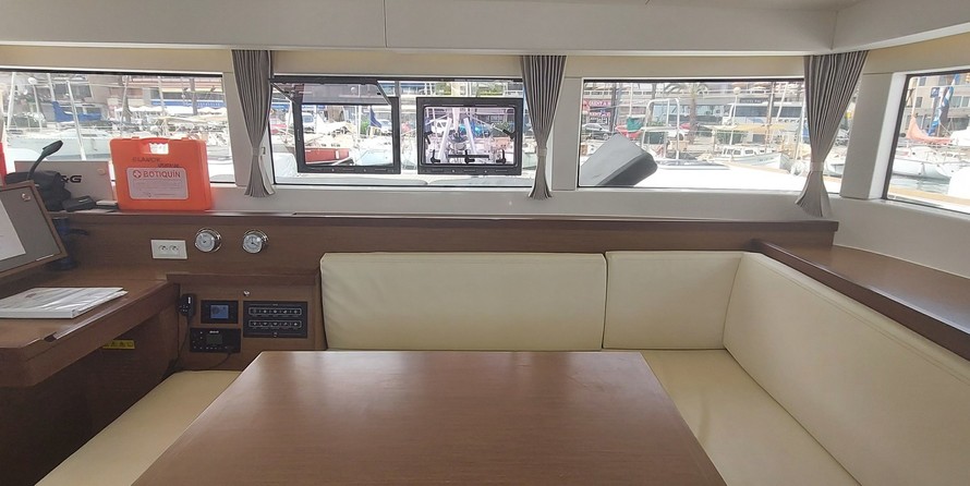 Lagoon 40