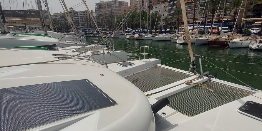Lagoon 40