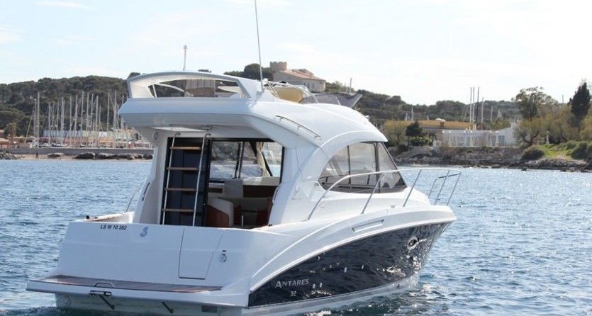 Beneteau Antares 32