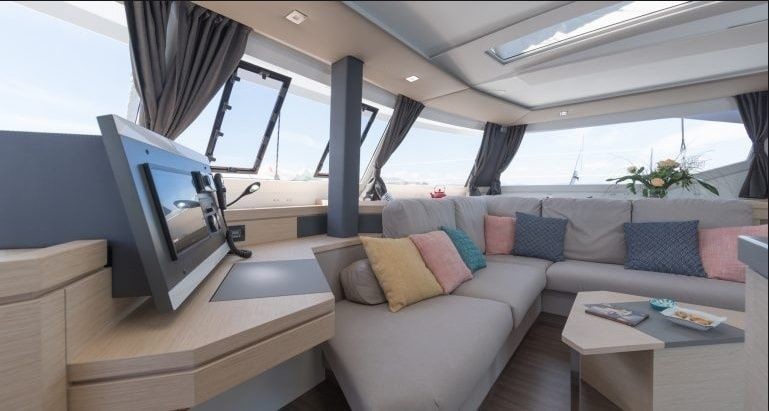 Fountaine Pajot Saona 47