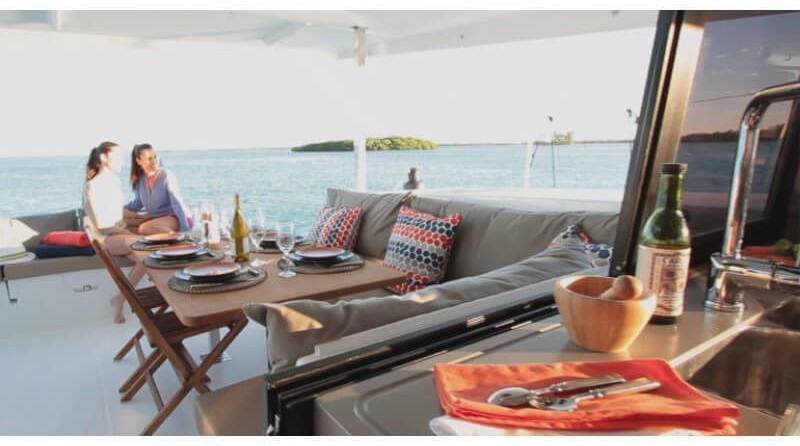 Fountaine Pajot Lucia 40