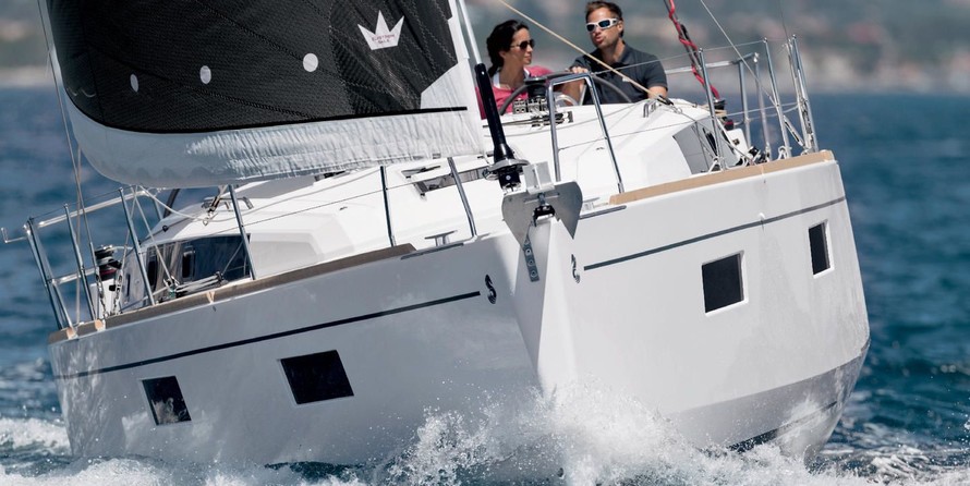 Beneteau Oceanis 38