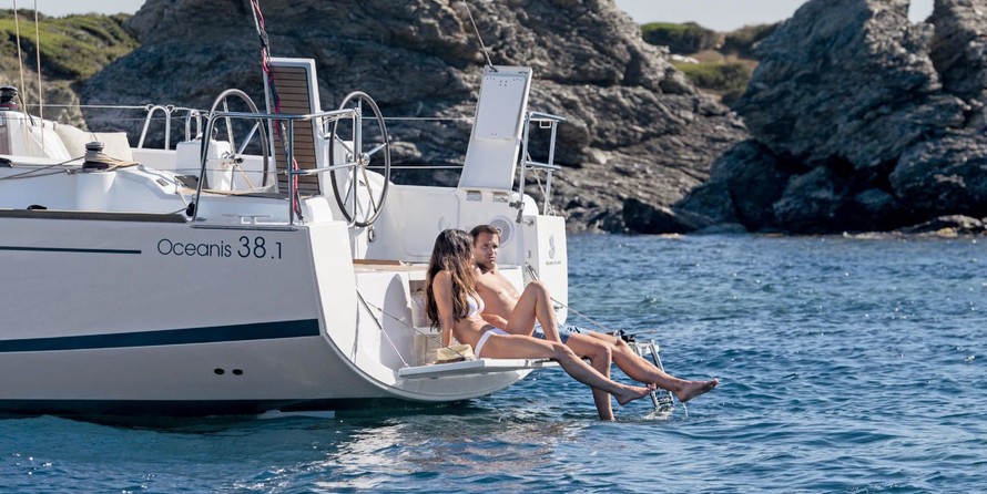 Beneteau Oceanis 38