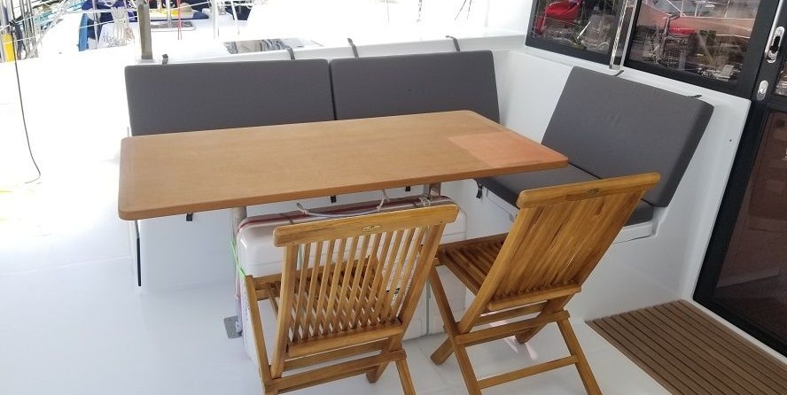 Fountaine Pajot Lucia 40