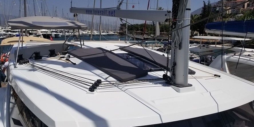 Fountaine Pajot Lucia 40