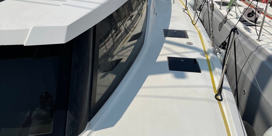 Fountaine Pajot Lucia 40