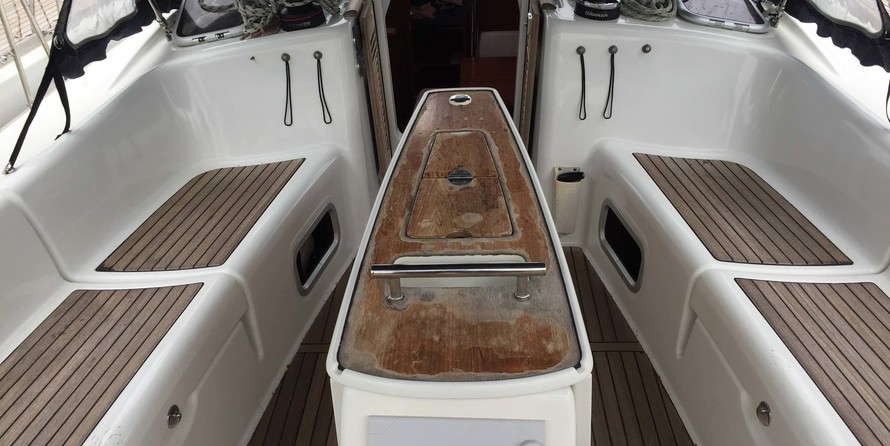 Beneteau Oceanis 40