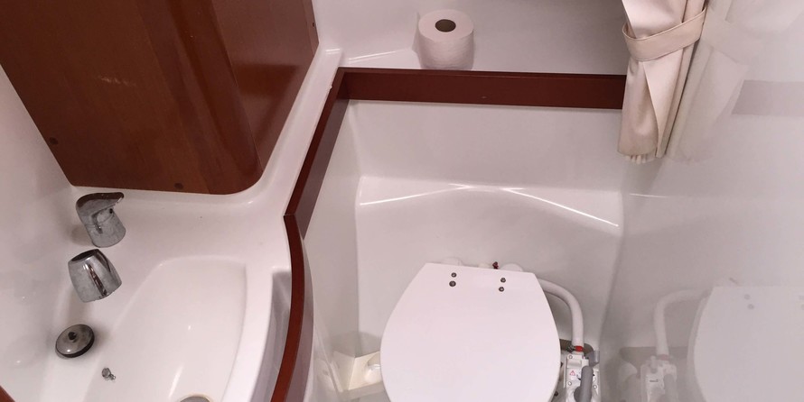 Beneteau Oceanis 40