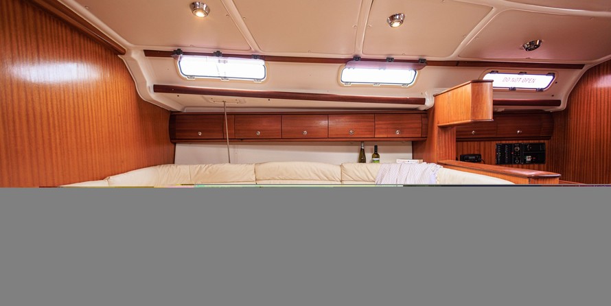 Bavaria 44