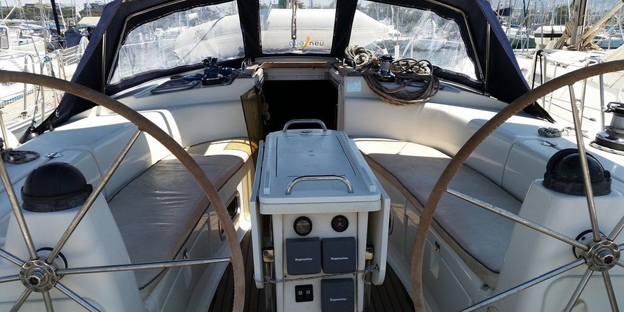 Bavaria 44