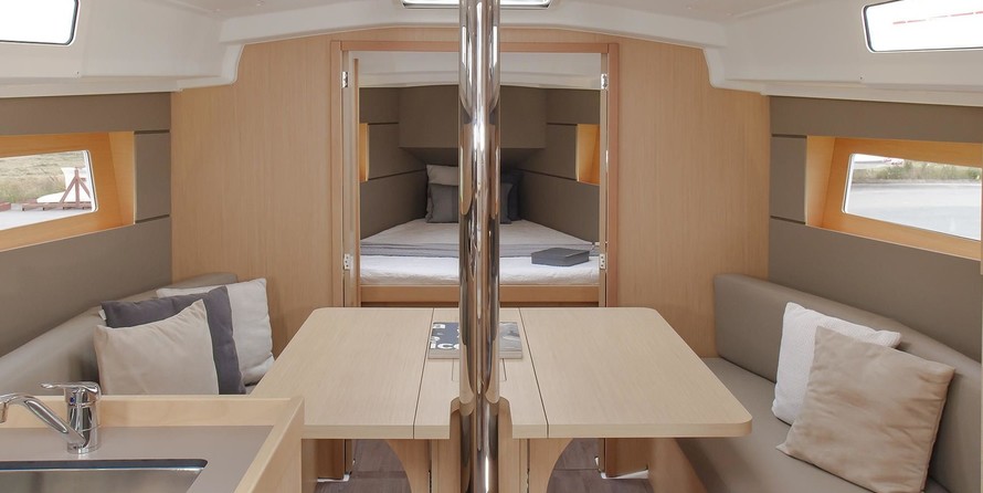 Beneteau Oceanis 35