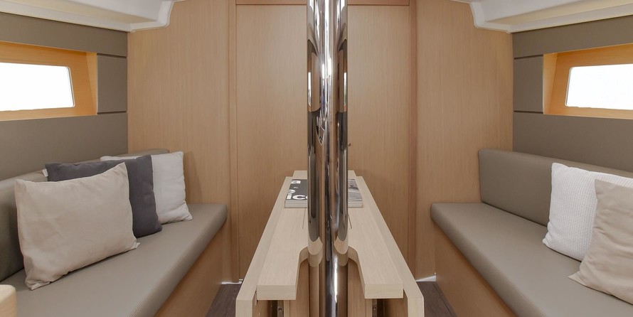 Beneteau Oceanis 35