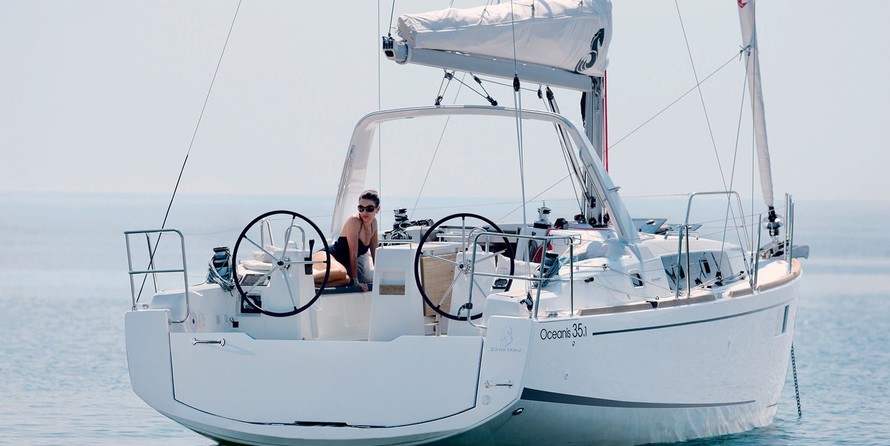 Beneteau Oceanis 35