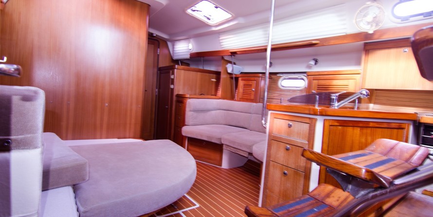 Catalina 375