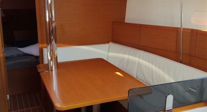 Jeanneau Sun Odyssey 379