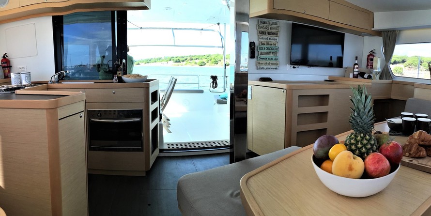 Lagoon 42