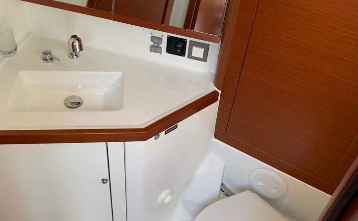 Beneteau Oceanis 46