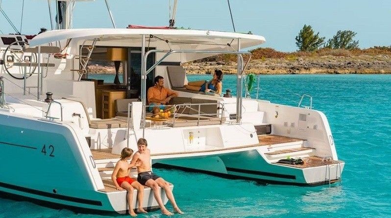 Lagoon 42