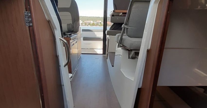 Jeanneau Merry Fisher 895