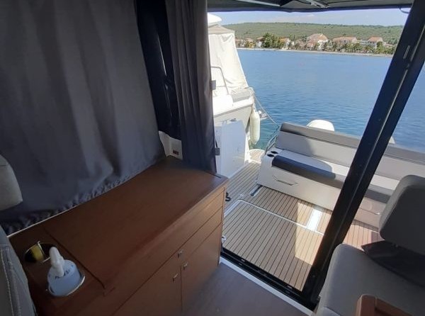 Jeanneau Merry Fisher 895