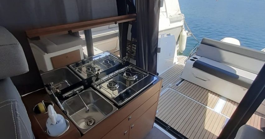 Jeanneau Merry Fisher 895