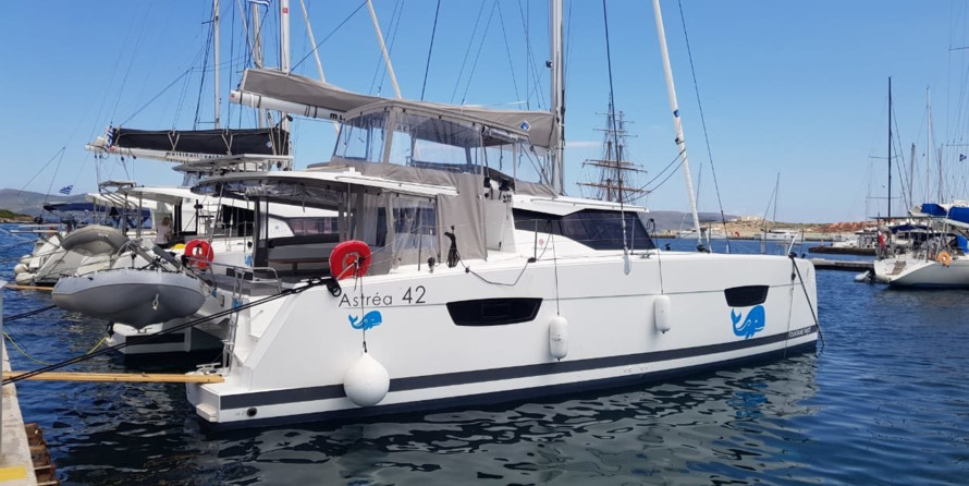 Fountaine Pajot Astréa 42