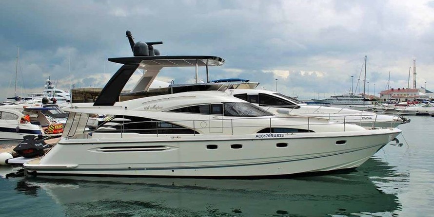 Fairline 58 Squadron