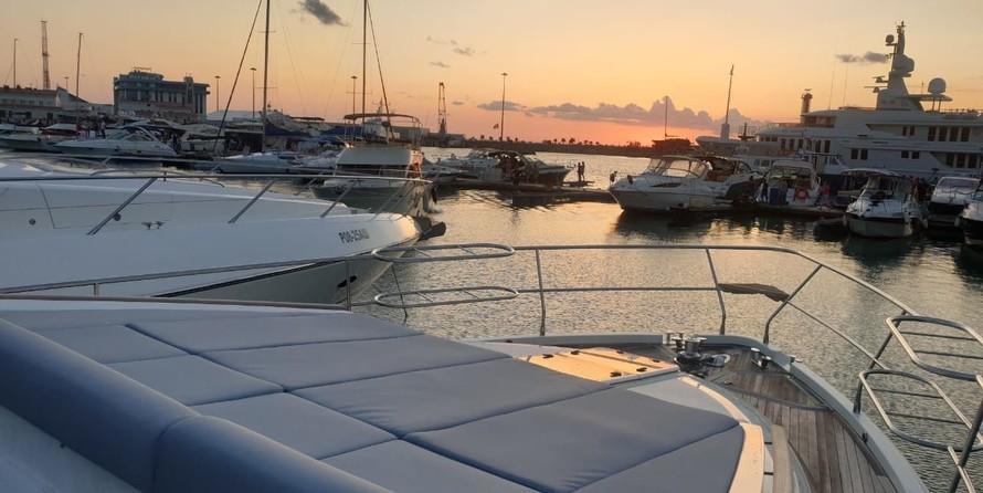 Fairline 58 Squadron