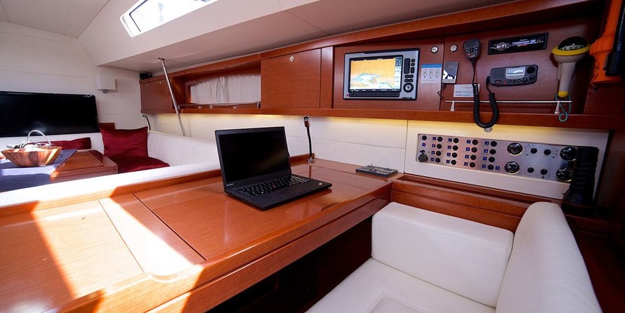 Beneteau Oceanis 58