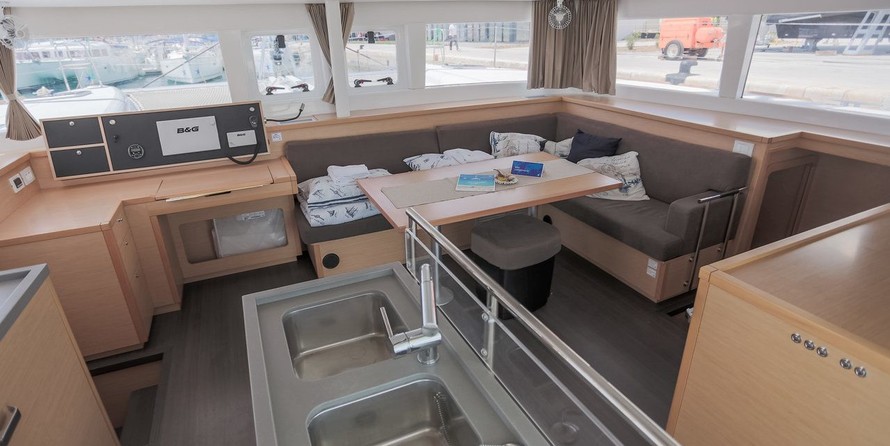 Lagoon 450 F