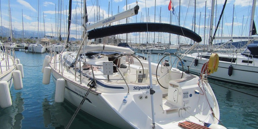 Bavaria 44