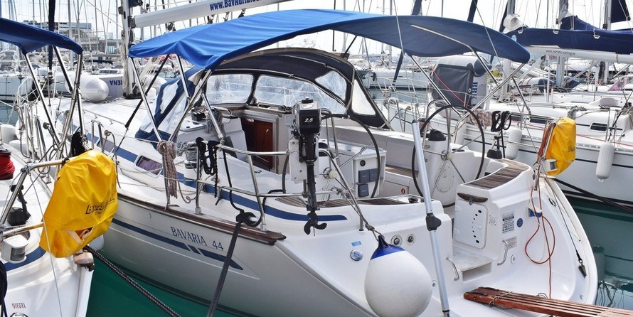 Bavaria 44