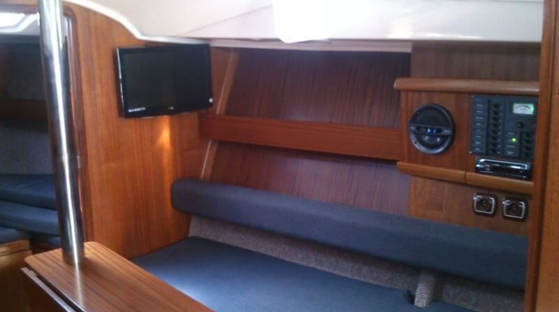 Cobra Yachts 33