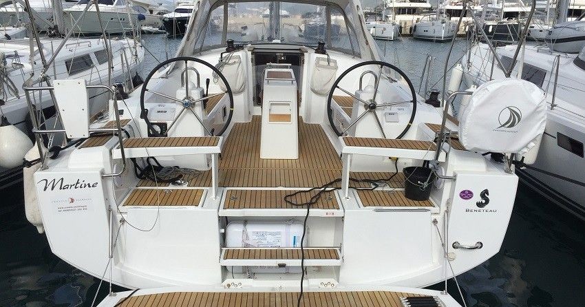 Beneteau Oceanis 38