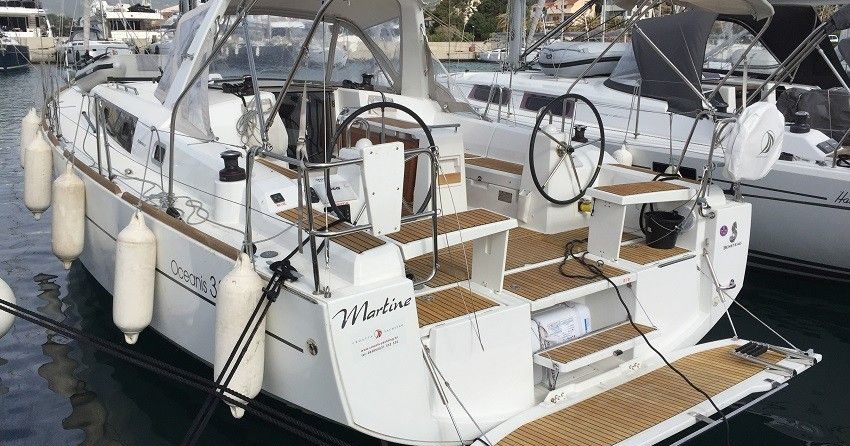 Beneteau Oceanis 38