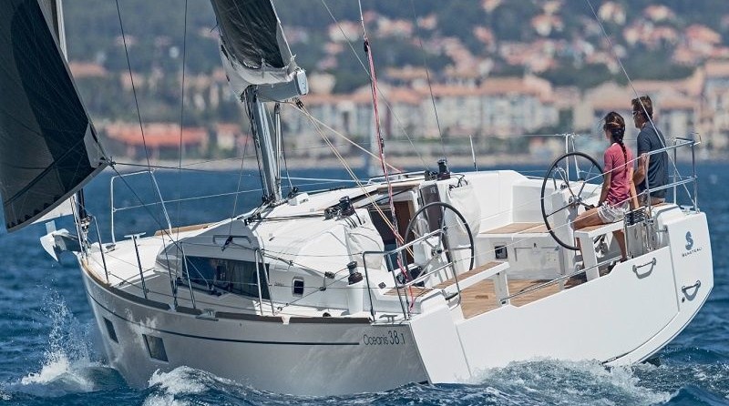 Beneteau Oceanis 38