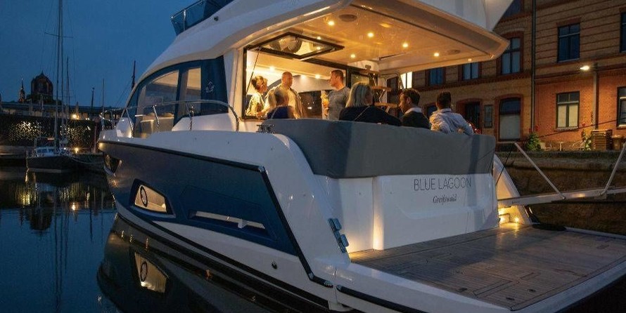 Sealine F430