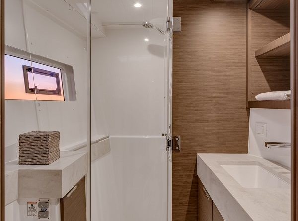 Lagoon 40