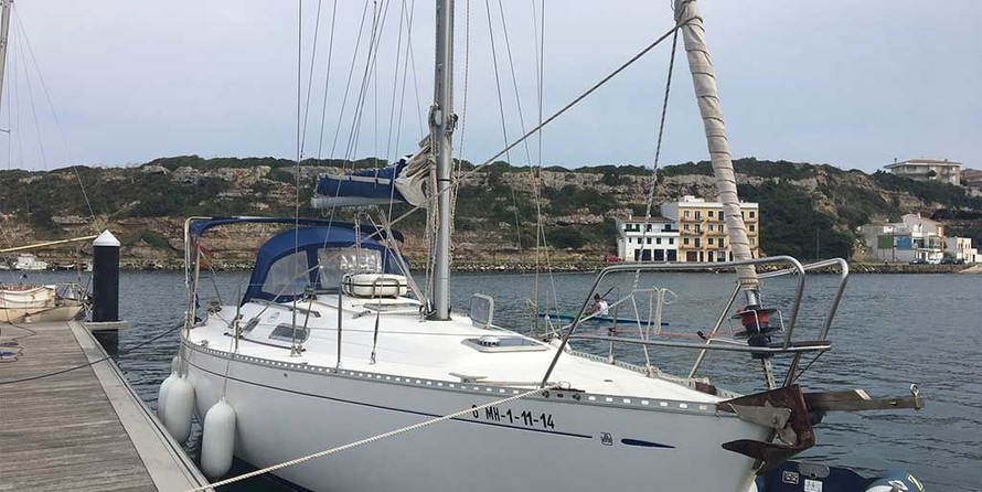 Dufour 35