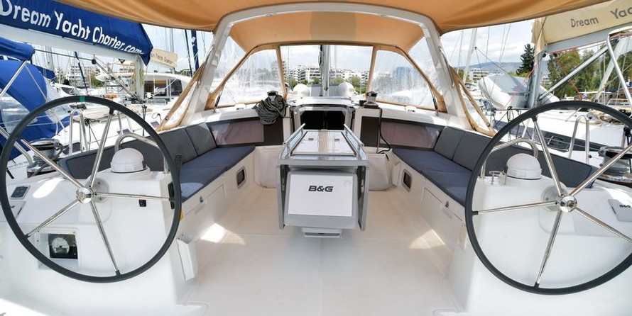 Beneteau Oceanis 48