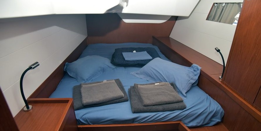 Beneteau Oceanis 48