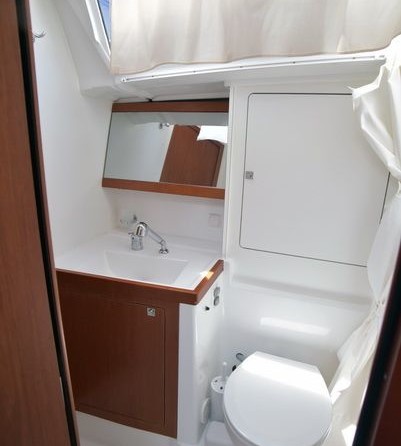 Beneteau Oceanis 48