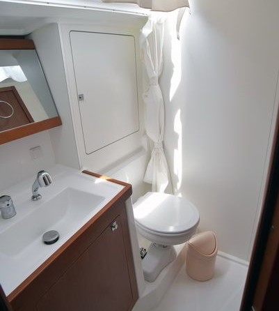 Beneteau Oceanis 48