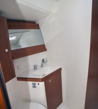 Beneteau Oceanis 48