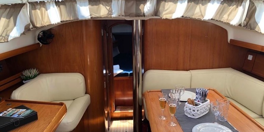 Jeanneau Sun Odyssey 43