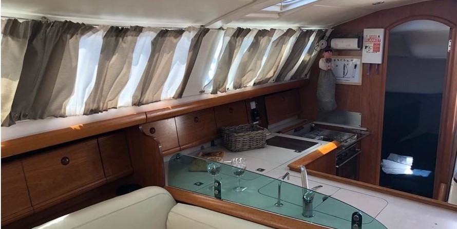 Jeanneau Sun Odyssey 43
