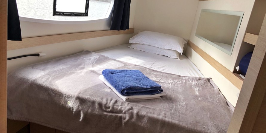Fountaine Pajot Lucia 40