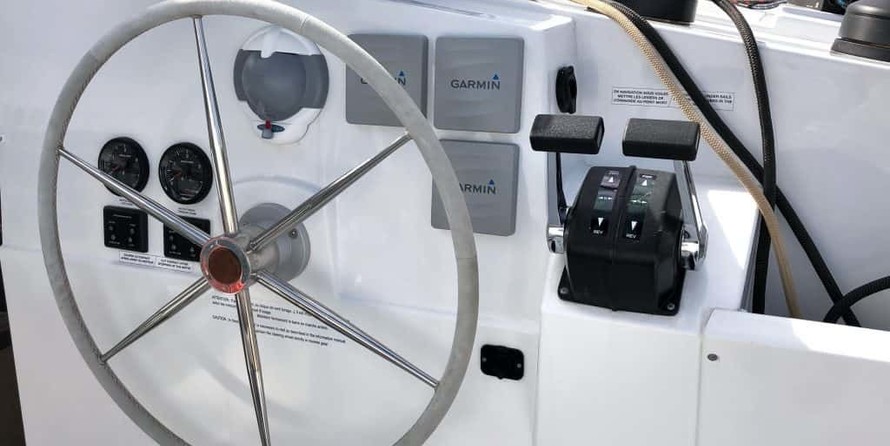 Fountaine Pajot Lucia 40