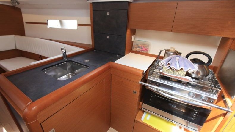 Jeanneau Sun Odyssey 349