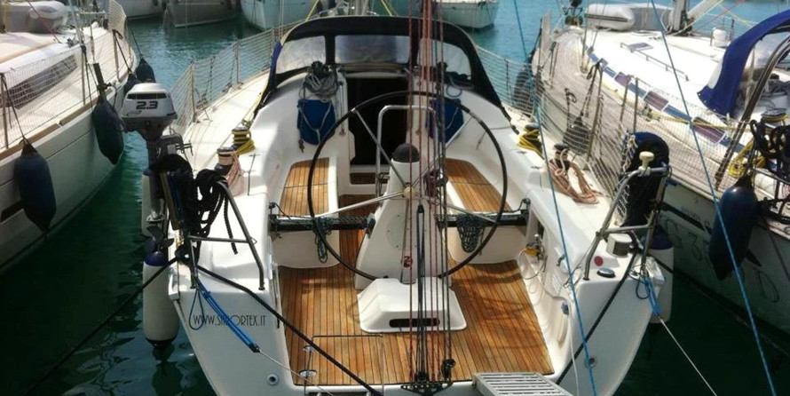 Bavaria 38